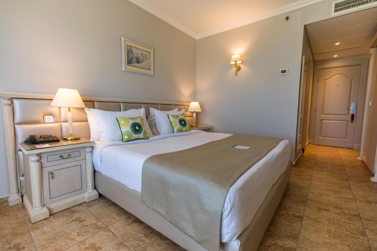 Sunrise Alex Avenue Hotel Αλεξάνδρεια Εξωτερικό φωτογραφία A room at the hotel
